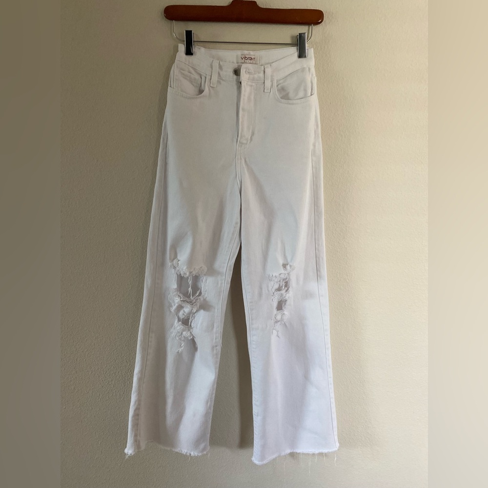 Vibrant M.I.U. Women’s White Distressed RawEdge WideBottom Stretch Jeans 24